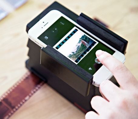 Scan negatives with your smartphone at Cool Mom Tech